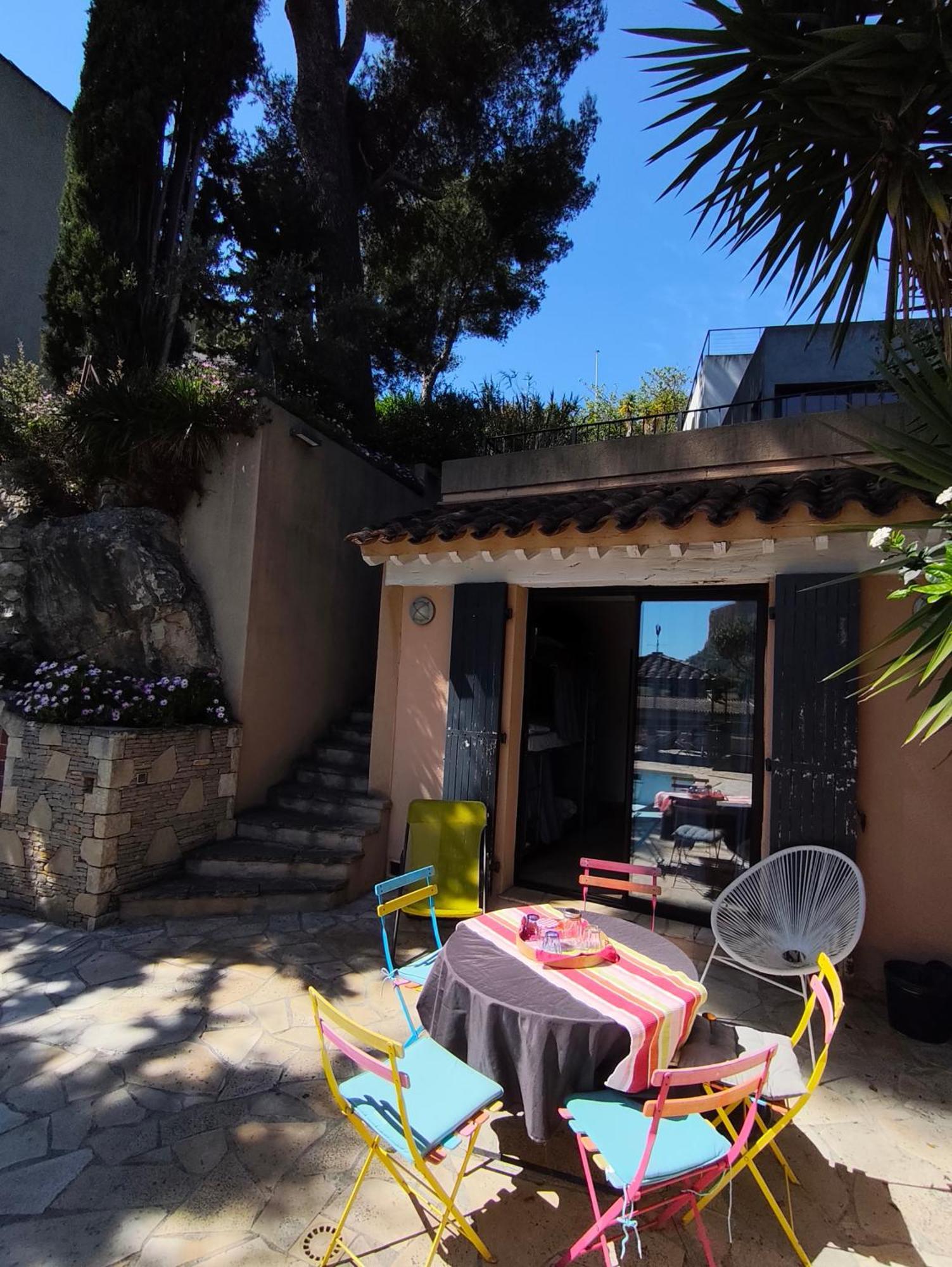 Boutique Hostel By Cassis Buitenkant foto